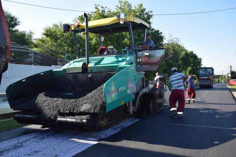  Alți 44 de kilometri de drumuri județene vor beneficia de reparații și întreținere de covoare asfaltice