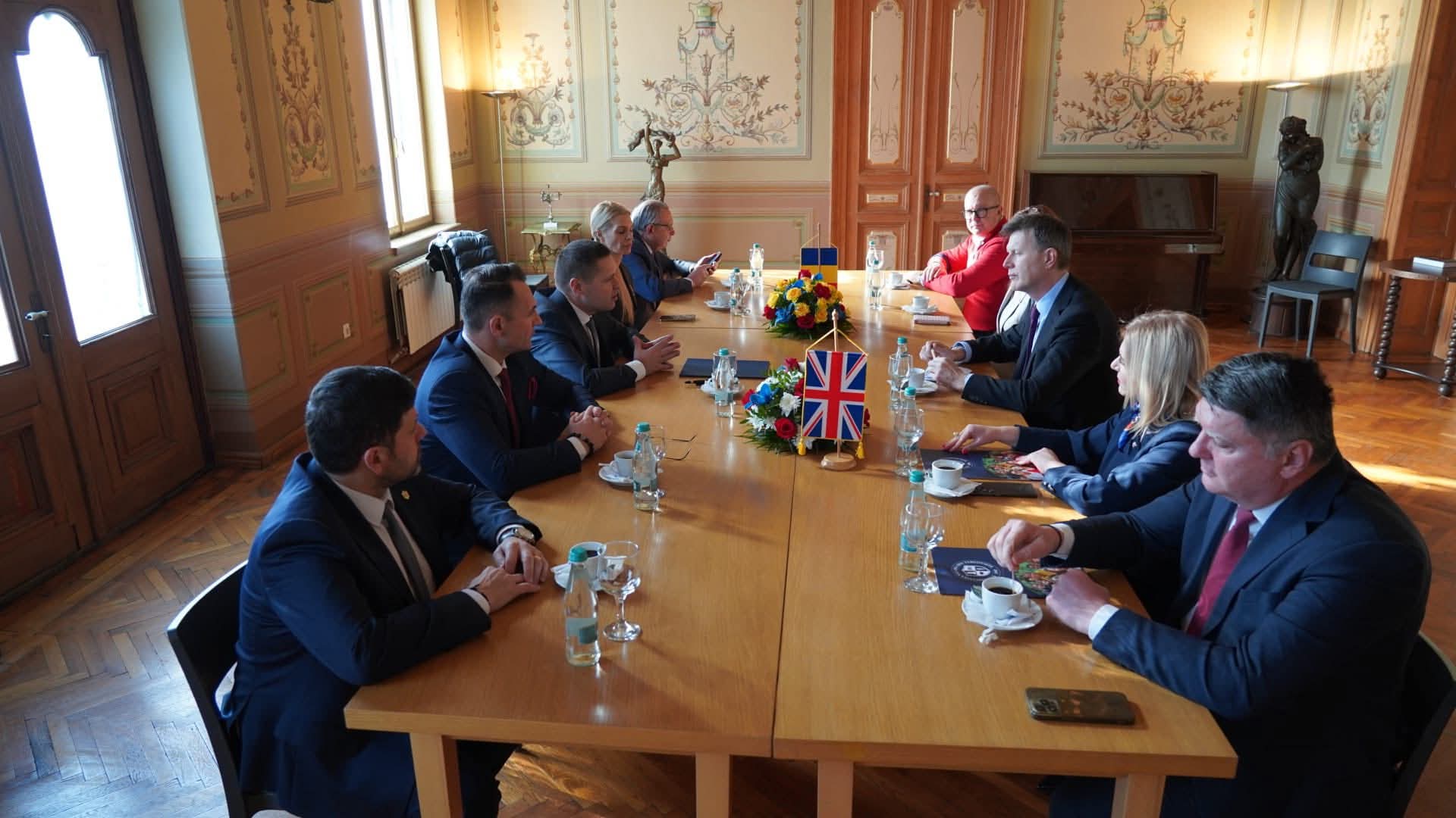  E.S. domnul Giles Portman, Ambasadorul Regatului Unit al Marii Britanii și Irlandei de Nord în România, vizită în județul Dâmbovița